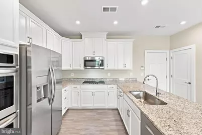 114 Petite Sirah Terrace SE, Leesburg, VA 20175 - Photo 14