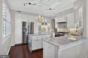 19375 Cypress Ridge Terrace, Leesburg, VA 20176 - Photo 4