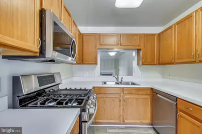 46920 Courtyard Square, Sterling, VA 20164 - Photo 8