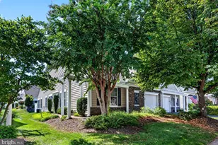 20577 Rosewood Manor Square, Ashburn, VA 20147 - Photo 2
