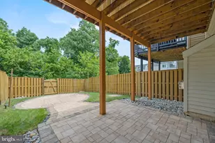 330 Caldwell Terrace SE, Leesburg, VA 20175 - Photo 6