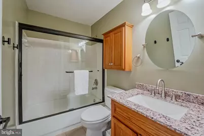303 Oakcrest Manor Drive NE, Leesburg, VA 20176 - Photo 26