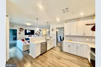 700 Mount Airy Terrace NE #202, Leesburg, VA 20176 - Photo 6