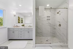 43016 Hedgeapple Ct, Ashburn, VA 20147 - Photo 8