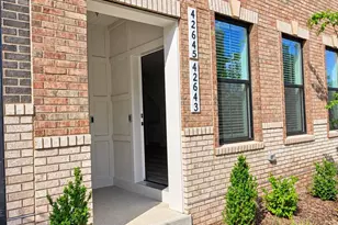42643 Darala Dr, Ashburn, VA 20147 - Photo 2
