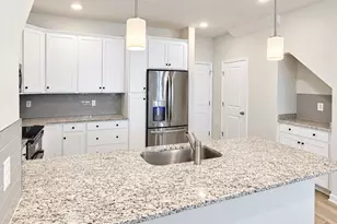 42643 Darala Dr, Ashburn, VA 20147 - Photo 4