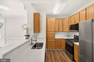 21191 McFadden Square, Sterling, VA 20165 - Photo 14