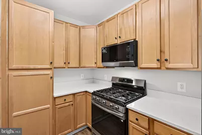 21191 McFadden Square #305, Sterling, VA 20165 - Photo 16