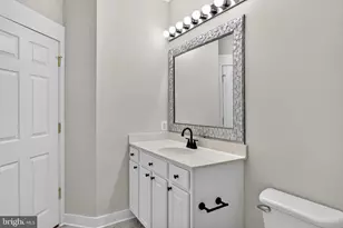 21191 McFadden Square, Sterling, VA 20165 - Photo 30