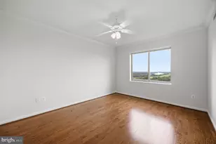 19355 Cypress Ridge Terrace, Leesburg, VA 20176 - Photo 12