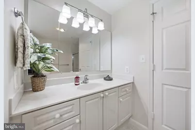 19355 Cypress Ridge Terrace #1017, Leesburg, VA 20176 - Photo 14