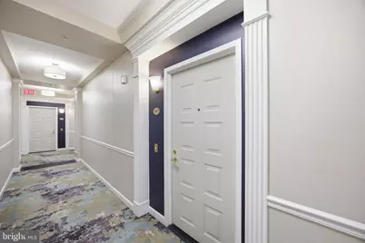 19355 Cypress Ridge Terrace #1017, Leesburg, VA 20176 - Photo 2