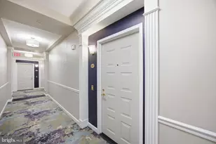 19355 Cypress Ridge Terrace, Leesburg, VA 20176 - Photo 2