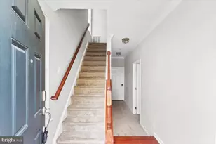 25119 McBryde Terrace, Chantilly, VA 20152 - Photo 2