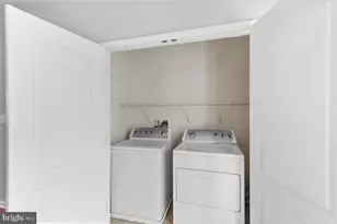 25119 McBryde Terrace, Chantilly, VA 20152 - Photo 14