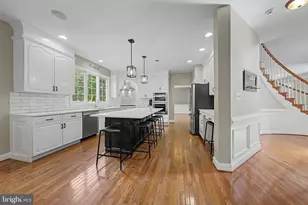 25566 Mimosa Tree Ct, Chantilly, VA 20152 - Photo 16