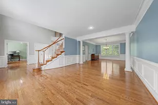 25566 Mimosa Tree Ct, Chantilly, VA 20152 - Photo 10