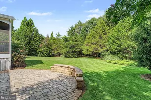 25566 Mimosa Tree Ct, Chantilly, VA 20152 - Photo 4