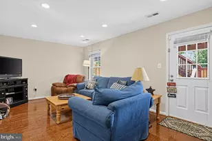 46701 Corkwing Square, Sterling, VA 20164 - Photo 32