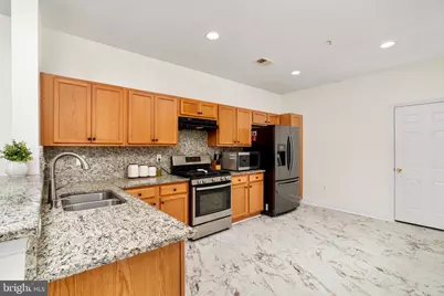 43643 McDowell Square, Leesburg, VA 20176 - Photo 6