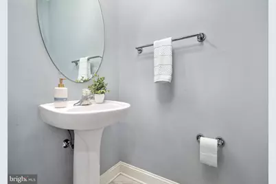 43643 McDowell Square, Leesburg, VA 20176 - Photo 10