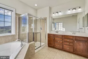 25202 Prairie Fire Square, Aldie, VA 20105 - Photo 32