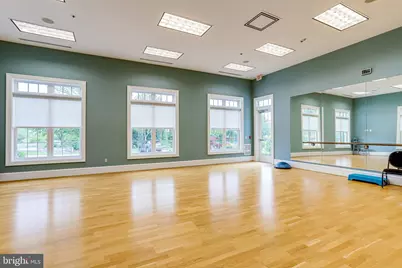 20429 Island West Square, Ashburn, VA 20147 - Photo 10