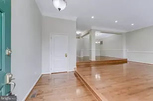 43619 Picketts Corner Terrace, Ashburn, VA 20148 - Photo 2