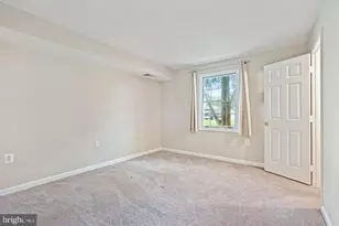 105 Westwick Ct, Sterling, VA 20165 - Photo 10