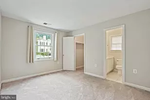 105 Westwick Ct, Sterling, VA 20165 - Photo 8