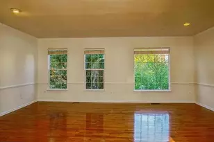 21755 Flora Springs Terrace, Ashburn, VA 20147 - Photo 8