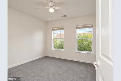 21755 Flora Springs Terrace, Ashburn, VA 20147 - Photo 18
