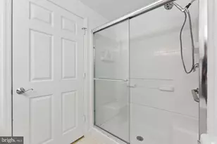 19355 Cypress Ridge Terrace, Leesburg, VA 20176 - Photo 20