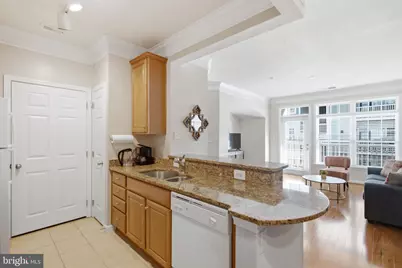 506 Sunset View Terrace SE #304, Leesburg, VA 20175 - Photo 4