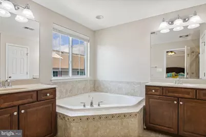 24650 Caribou Square #., Aldie, VA 20105 - Photo 18