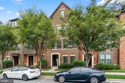 43451 Charitable Street, Ashburn, VA 20148 - Photo 2