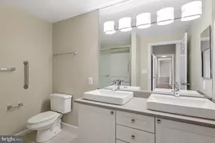 19375 Cypress Ridge Terrace, Leesburg, VA 20176 - Photo 24