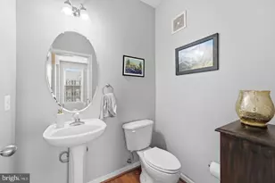 19201 Winmeade Dr, Leesburg, VA 20176 - Photo 8