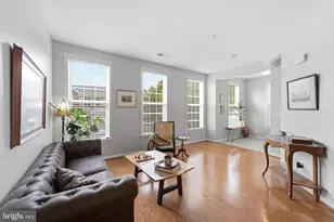 19201 Winmeade Dr, Leesburg, VA 20176 - Photo 10