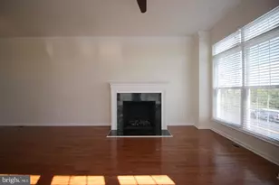 25073 Riding Center Dr, Chantilly, VA 20152 - Photo 12