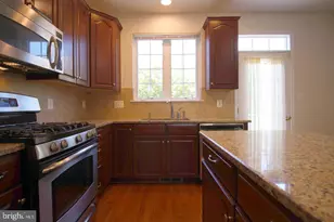 25073 Riding Center Dr, Chantilly, VA 20152 - Photo 8
