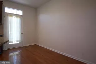 25073 Riding Center Dr, Chantilly, VA 20152 - Photo 10