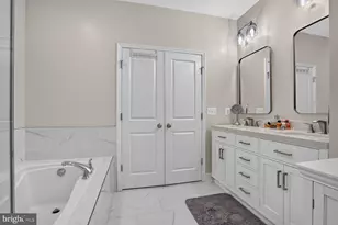42290 Peregrine Terrace, Brambleton, VA 20148 - Photo 32