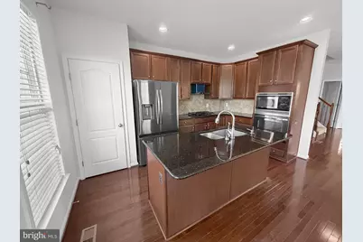 22647 Vienna Green Terrace, Ashburn, VA 20148 - Photo 4