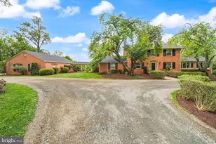 16694 Old Waterford Rd, Paeonian Springs, VA 20129 - Photo 1