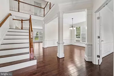 43527 Loudoun Barn Way, Chantilly, VA 20152 - Photo 2