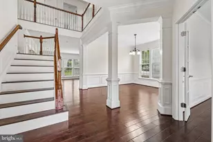 43527 Loudoun Barn Way, Chantilly, VA 20152 - Photo 2