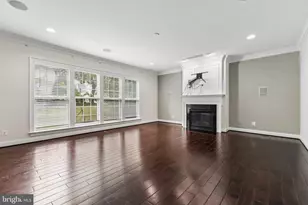 43527 Loudoun Barn Way, Chantilly, VA 20152 - Photo 4