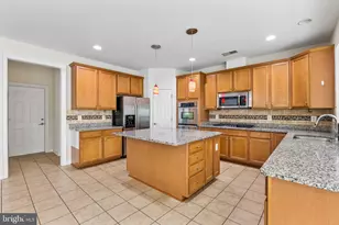 43527 Loudoun Barn Way, Chantilly, VA 20152 - Photo 6