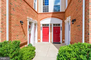 23215 Milltown Knoll Square, Ashburn, VA 20148 - Photo 2